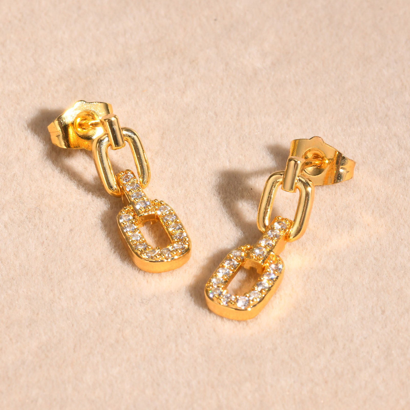 1 Pair IG Style Chain Inlay Copper Alloy Zircon 18K Gold Plated Drop Earrings display picture 5