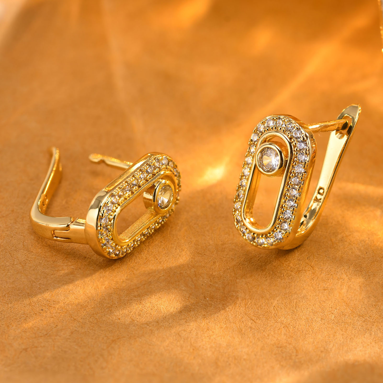 1 Paire Style IG Géométrique Incruster Alliage De Cuivre Zircon Plaqué Or 18K Des Boucles D'Oreilles display picture 4