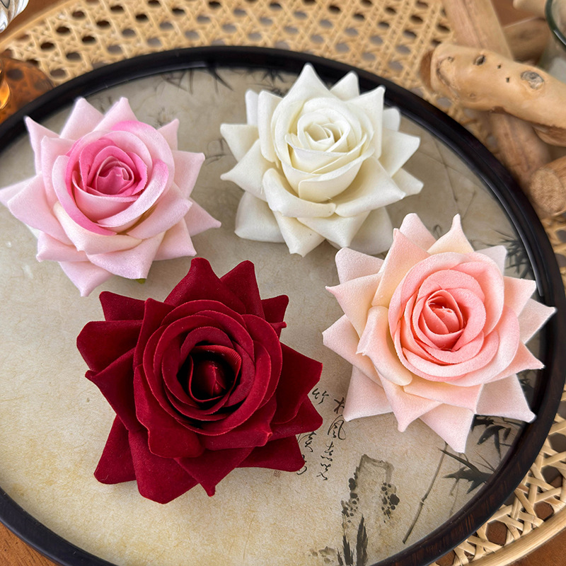 Women's Elegant Simple Style Flower Cloth Hair Clip display picture 6