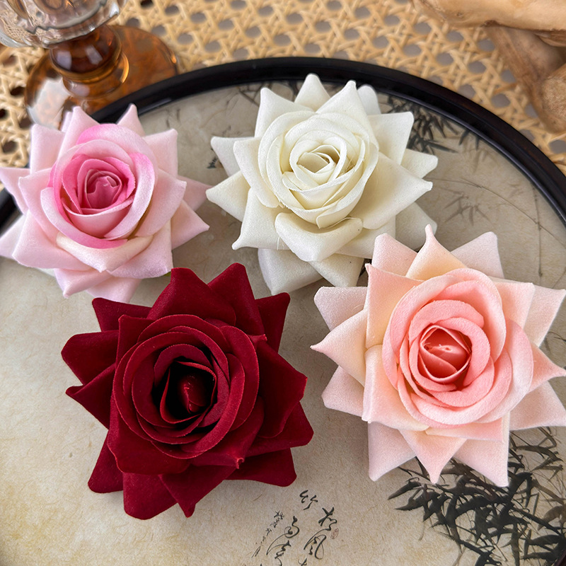 Women's Elegant Simple Style Flower Cloth Hair Clip display picture 10