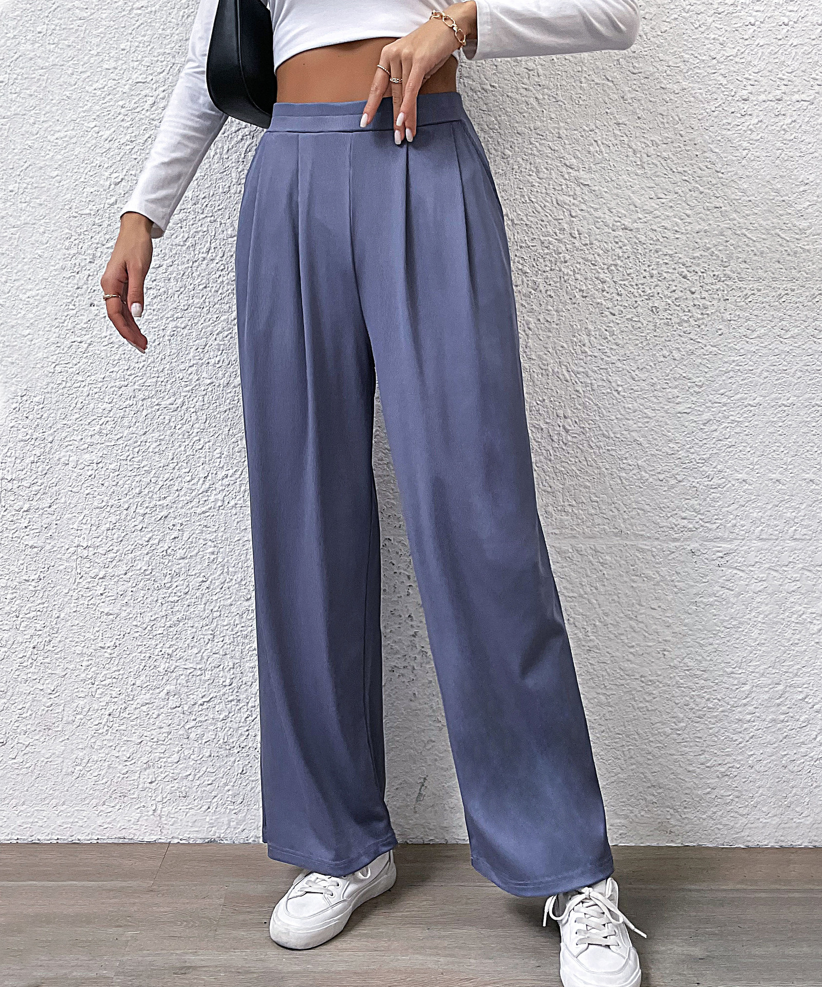 Women's Holiday Vacation Solid Color Full Length Casual Pants display picture 1