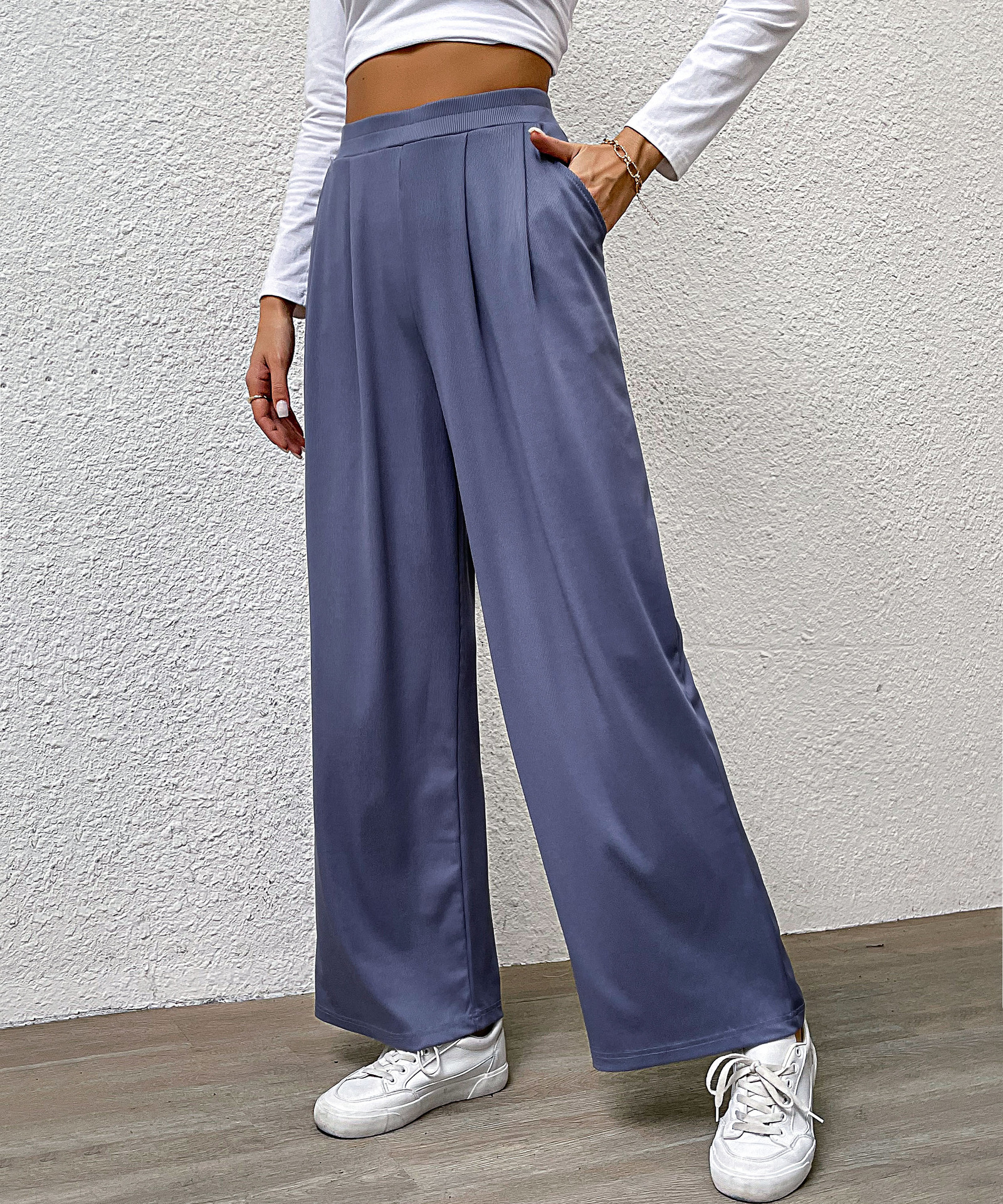 Women's Holiday Vacation Solid Color Full Length Casual Pants display picture 4