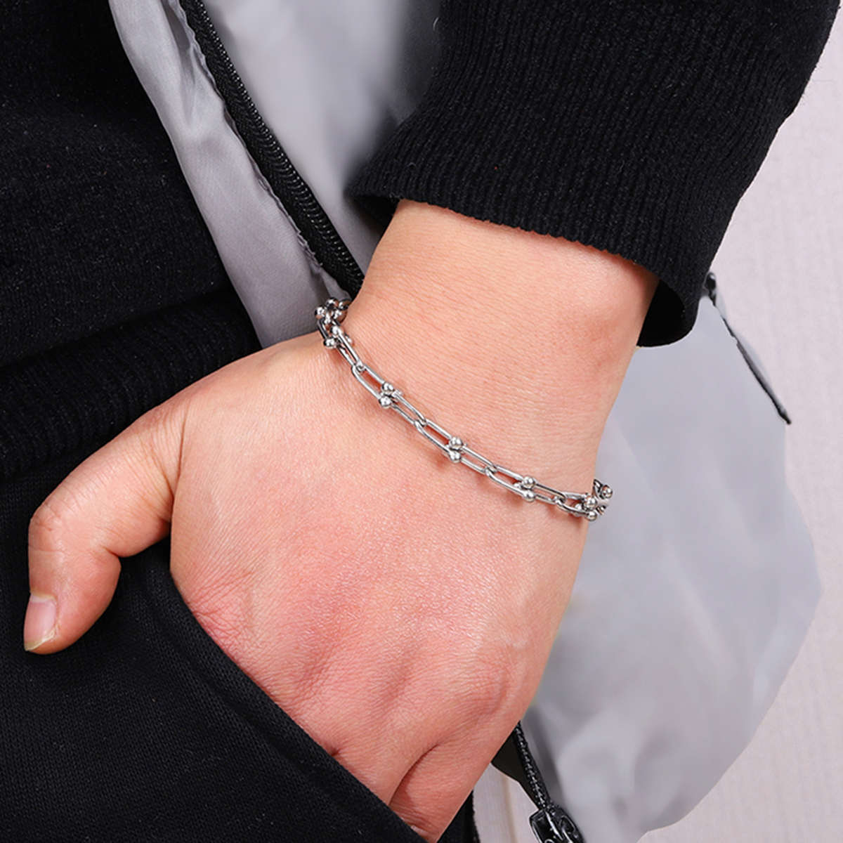 Stainless Steel Casual Simple Style U Shape Bracelets display picture 9