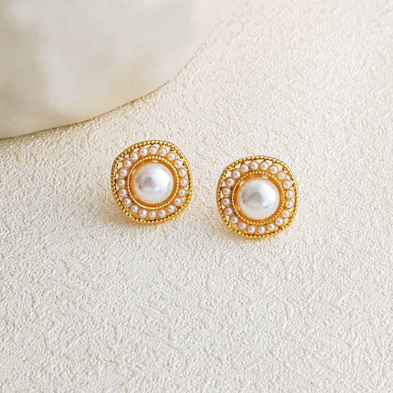 1 Pair IG Style Simple Style Round Inlay Alloy Pearl K Gold Plated Ear Studs display picture 5
