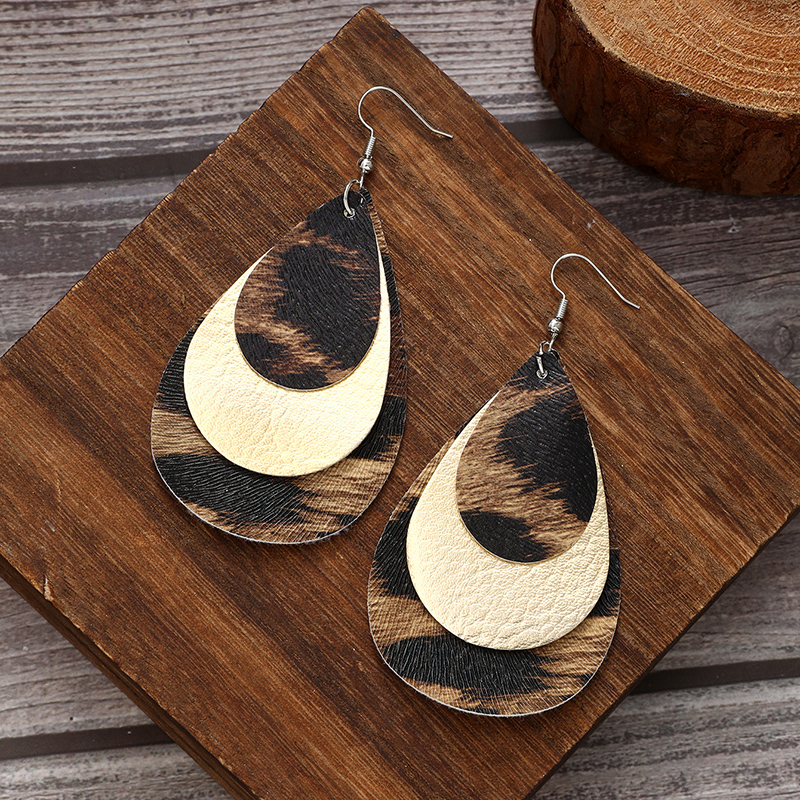 1 Pair Formal Simple Style Water Droplets Printing Pu Leather Drop Earrings display picture 3