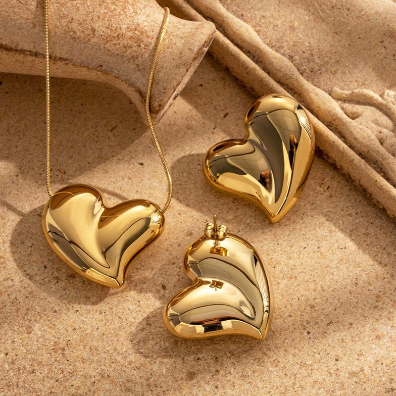 304 Stainless Steel 18K Gold Plated French Style Simple Style Heart Shape Earrings Necklace display picture 6