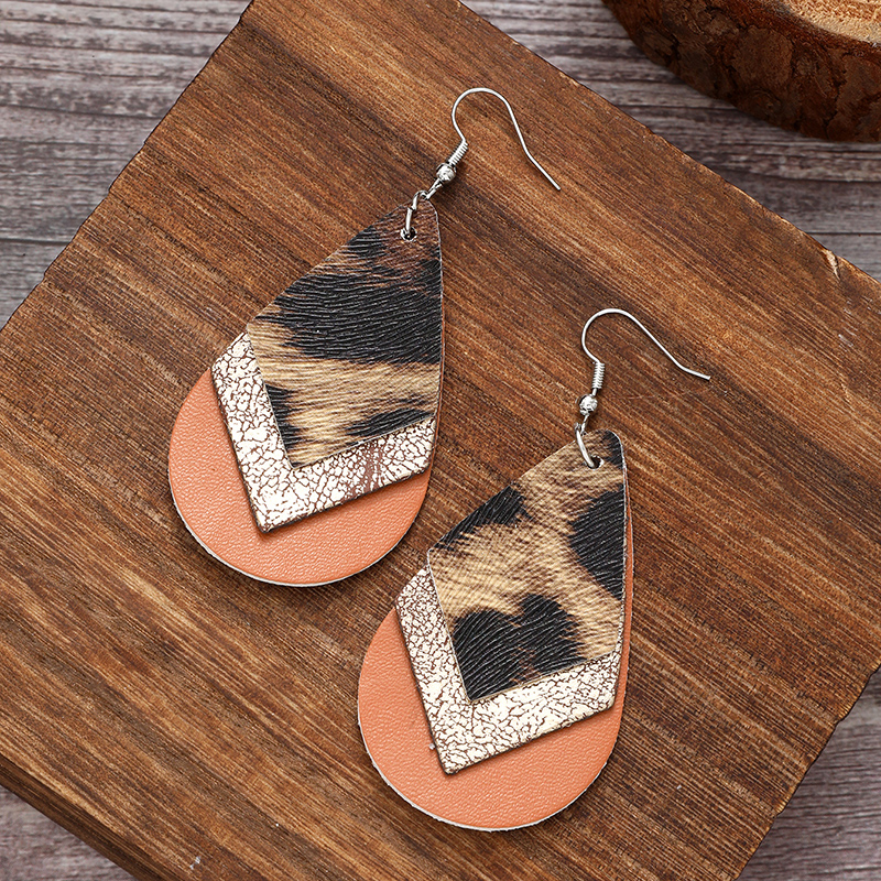 1 Pair Casual Simple Style Classic Style Color Block Printing Pu Leather Drop Earrings display picture 2
