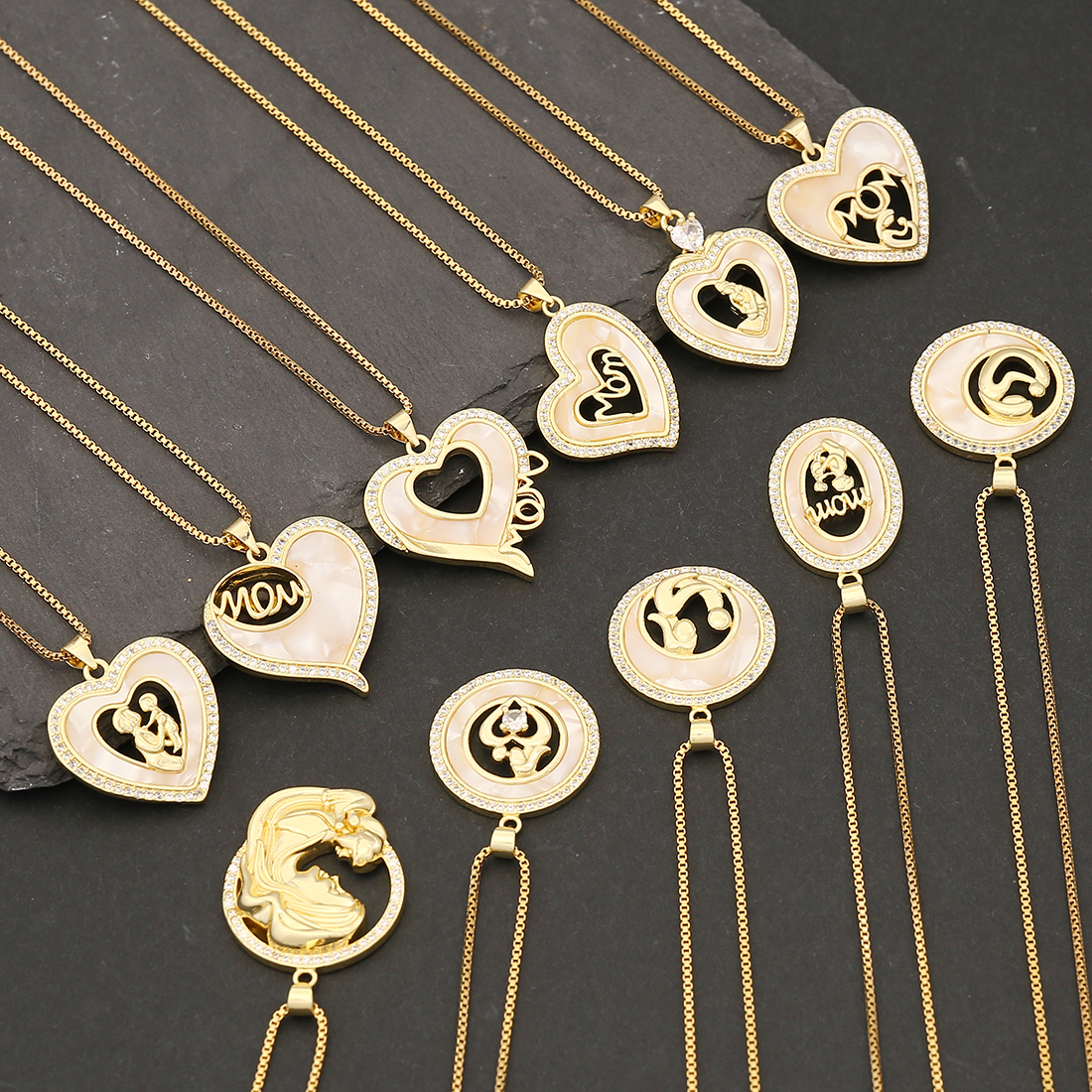 304 Stainless Steel Copper 18K Gold Plated Simple Style Classic Style Plating Heart Shape Zircon Pendant Necklace display picture 12