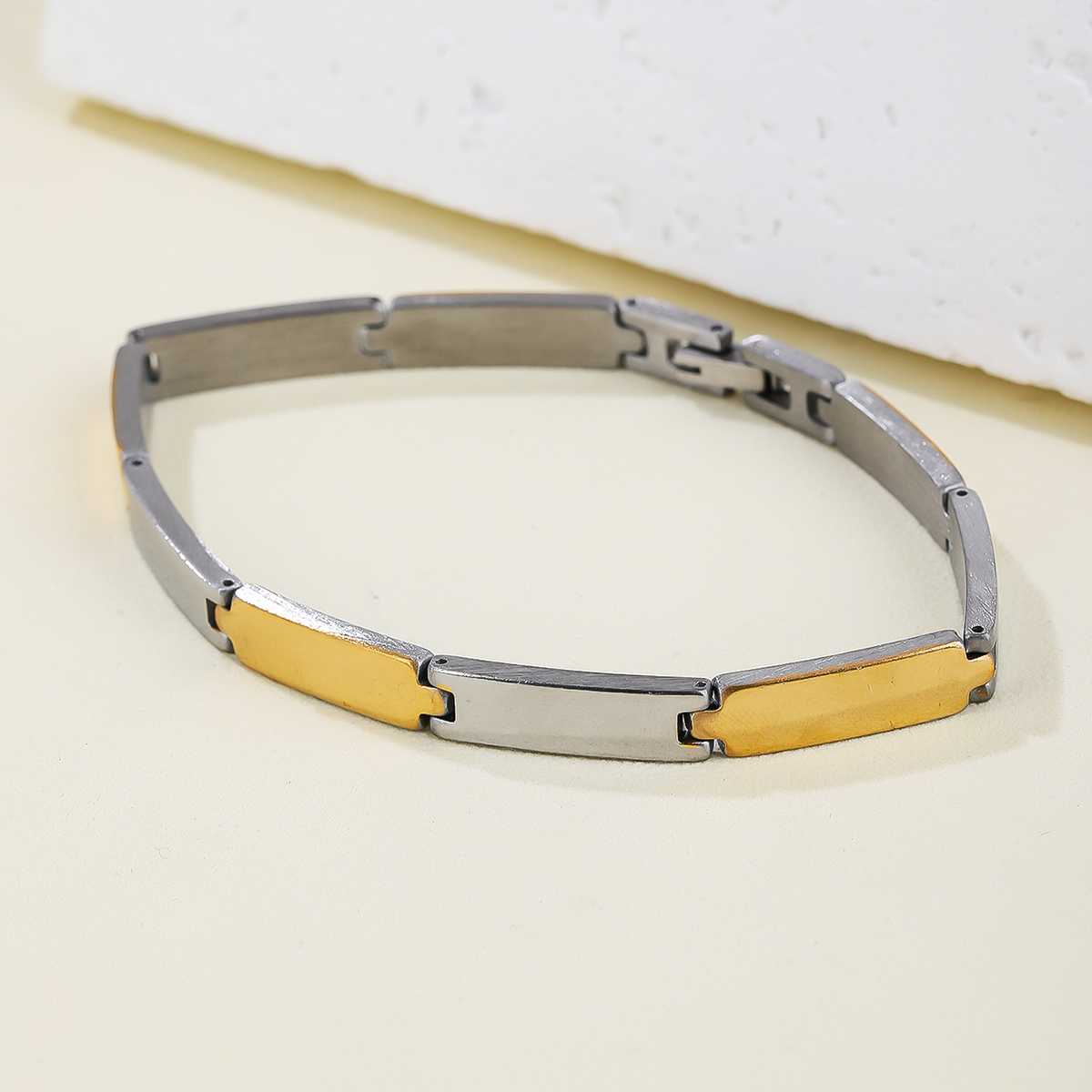 Hip-Hop Simple Style Color Block 304 Stainless Steel 18K Gold Plated Bracelets In Bulk display picture 2