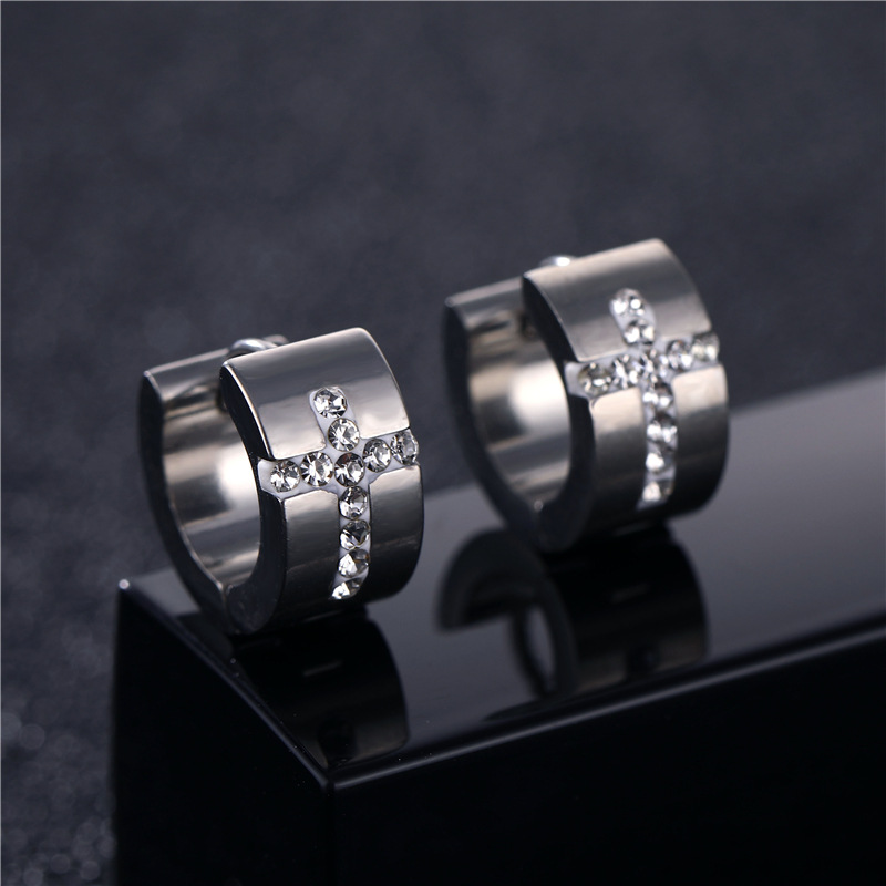 1 Pair Hip-Hop Rock Cross Round Inlay 316 Stainless Steel  Titanium Steel Zircon Earrings display picture 4