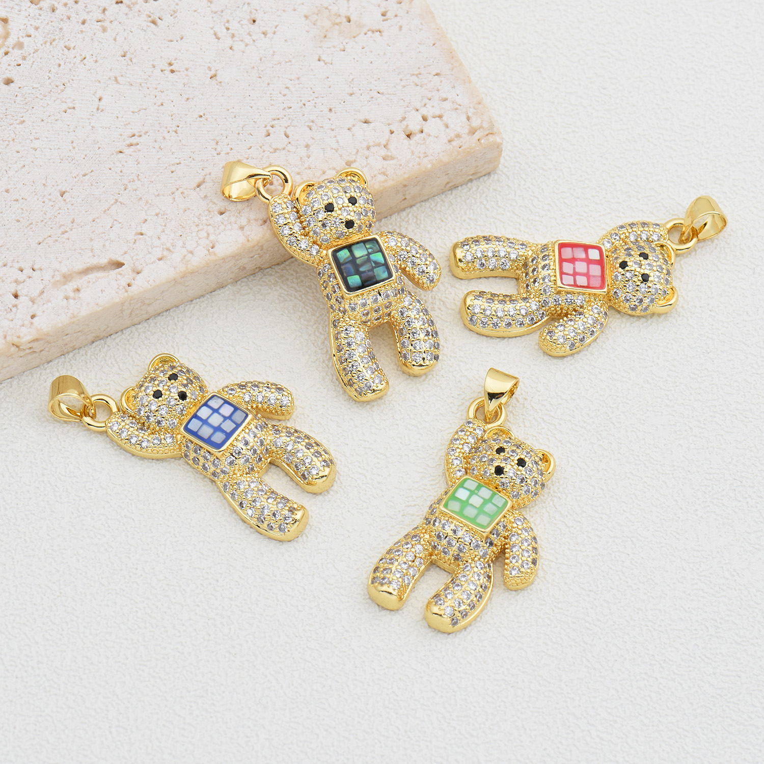 1 Piece 16*29mm Copper Shell Zircon 18K Gold Plated Bear Polished Pendant display picture 1
