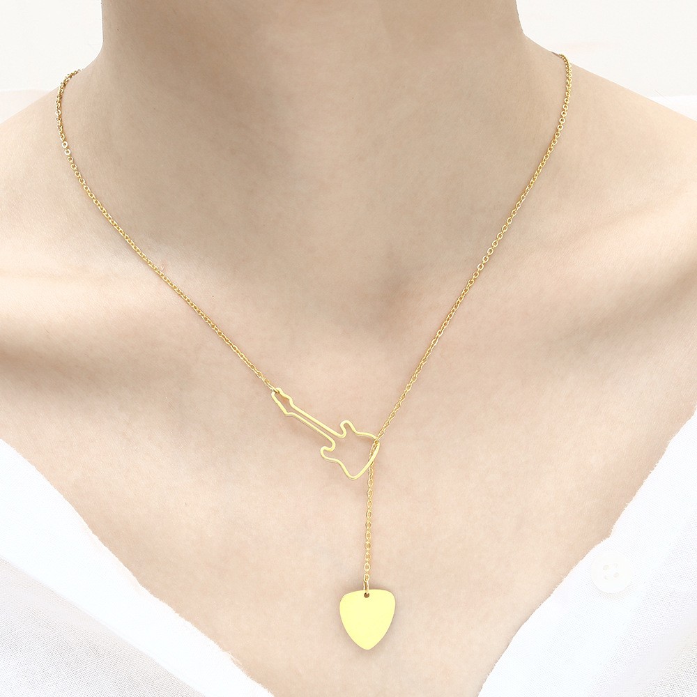 304 Stainless Steel 18K Gold Plated IG Style Classic Style Commute Plating Animal Heart Shape Feather Pendant Necklace display picture 23