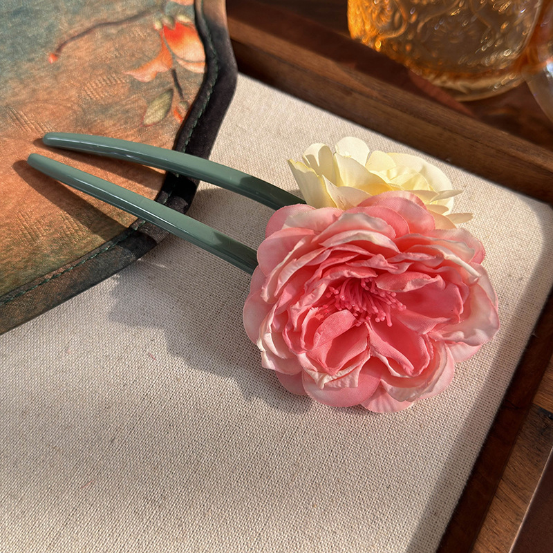 Women's Elegant Romantic Flower Cloth Resin Flowers Hairpin display picture 6