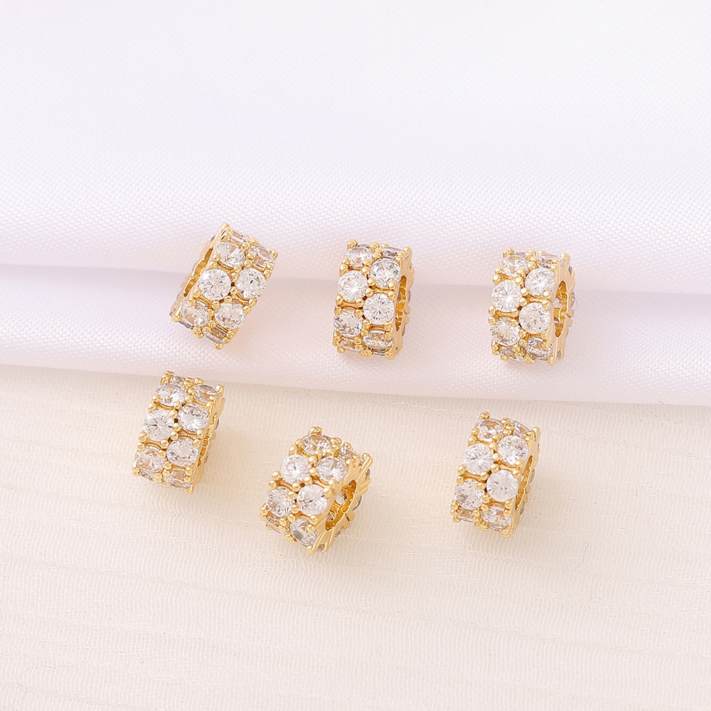 1 Piece Diameter 5mm Hole 4~4.9mm Copper Zircon 18K Gold Plated Solid Color Beads display picture 1