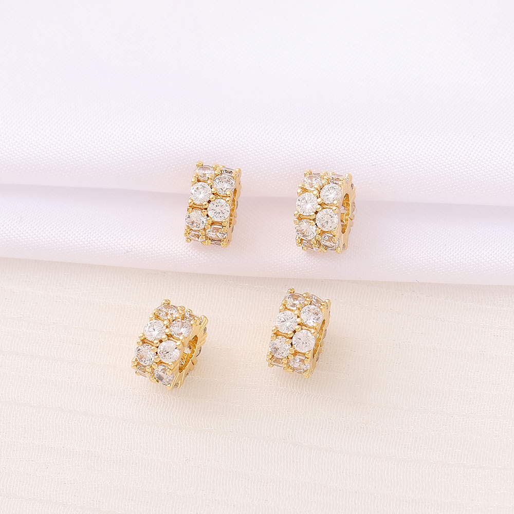 1 Piece Diameter 5mm Hole 4~4.9mm Copper Zircon 18K Gold Plated Solid Color Beads display picture 5
