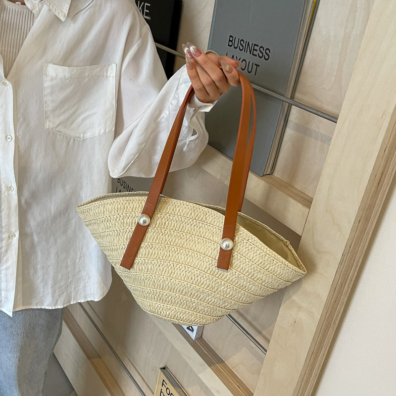 Women's Straw Solid Color Vacation Beach Sewing Thread Zipper Underarm Bag display picture 8