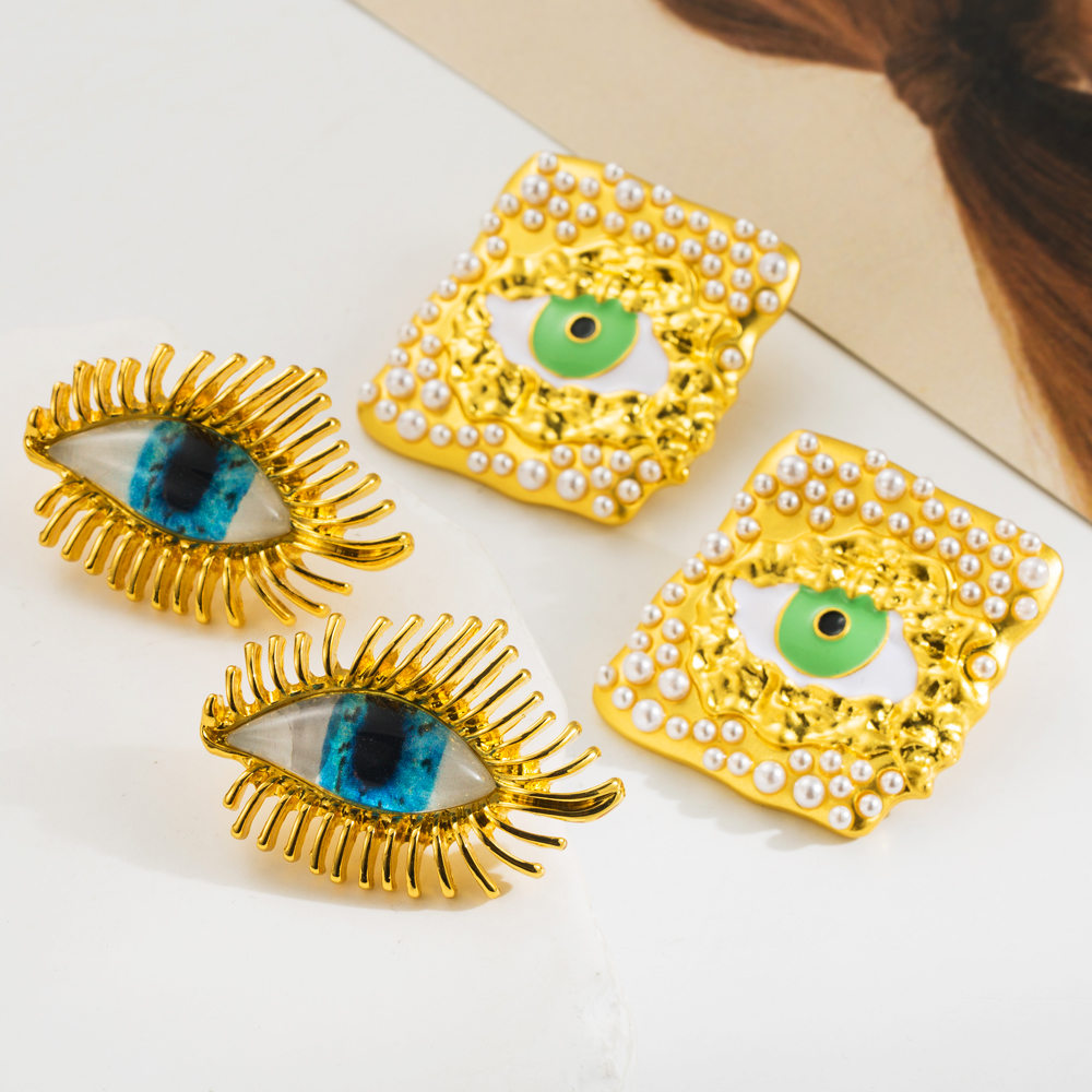 1 Paar Elegant Luxuriös Auge Überzug Inlay Zinklegierung Harz Perle Vergoldet Ohrstecker display picture 5