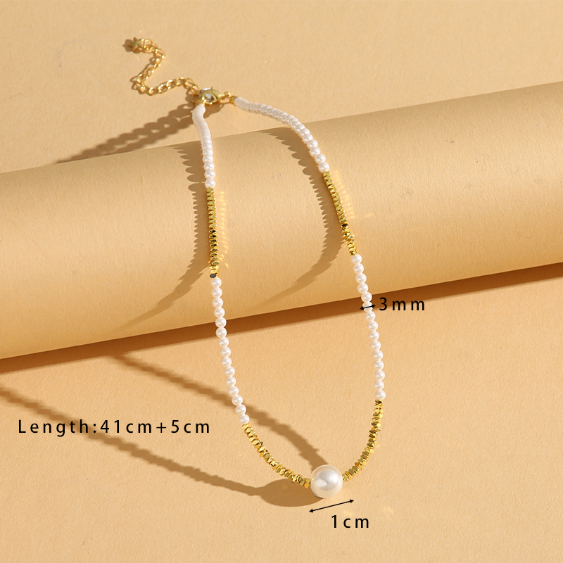 Elegant Simple Style Geometric Glass Pearl Black Pointed Gold Beaded 18K Gold Plated Women's Necklace display picture 8