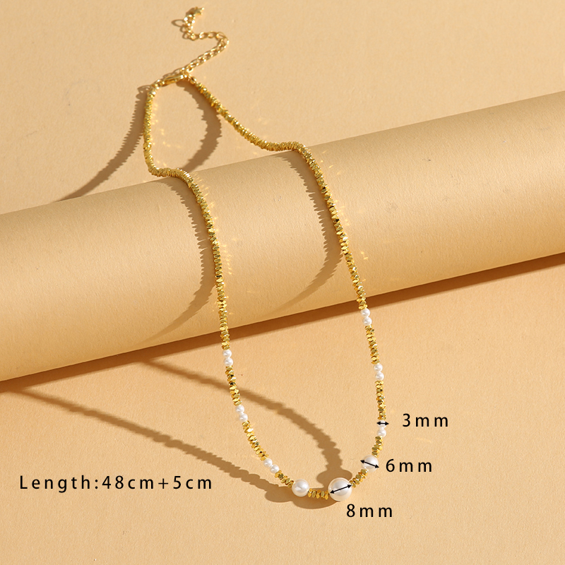 Elegant Simple Style Geometric Glass Pearl Black Pointed Gold Beaded 18K Gold Plated Women's Necklace display picture 7