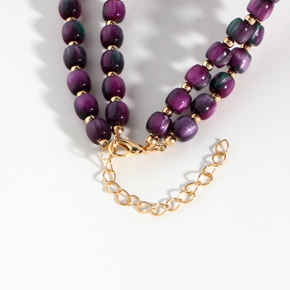 Elegant Retro Color Block Alloy Plastic Beaded Women's Layered Necklaces display picture 11