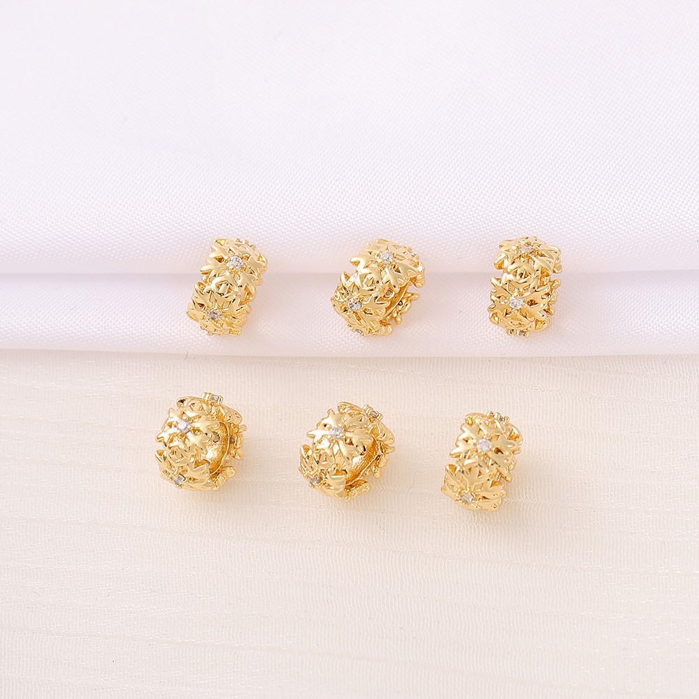 1 Piece 9*5.5mm Hole 4~4.9mm Copper Zircon 18K Gold Plated Round Wreath Snowflake Polished Beads display picture 1