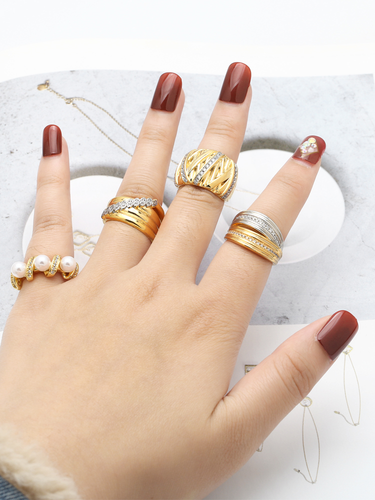Wholesale Retro Simple Style Roman Style Geometric Copper Plating Inlay 18K Gold Plated Zircon Rings display picture 2