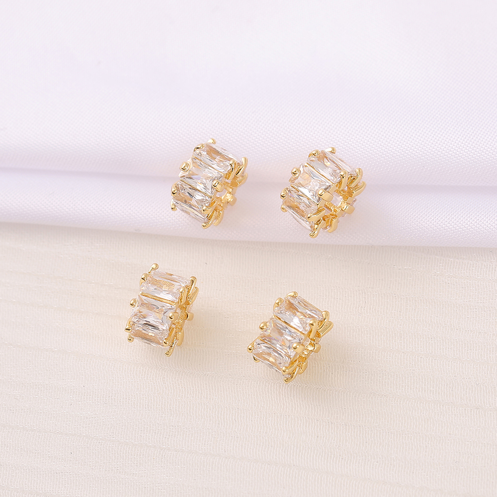 1 Piece 9*6mm Hole 5~5.9mm Copper Zircon 18K Gold Plated Round Square Polished Beads Spacer Bars display picture 5