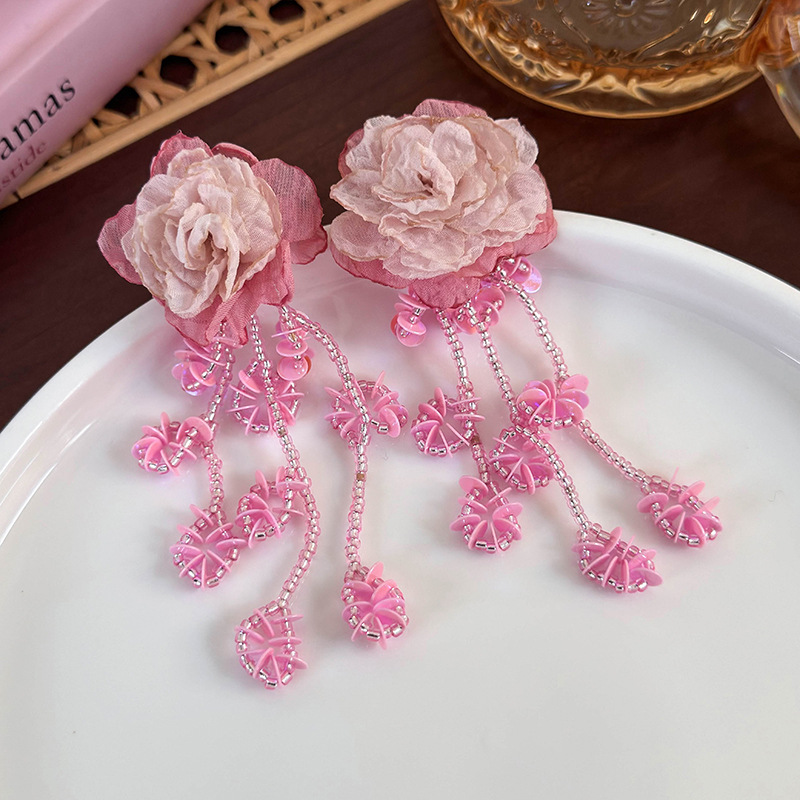 1 Pair Sweet Artistic Flower Beaded Plastic Drop Earrings display picture 2
