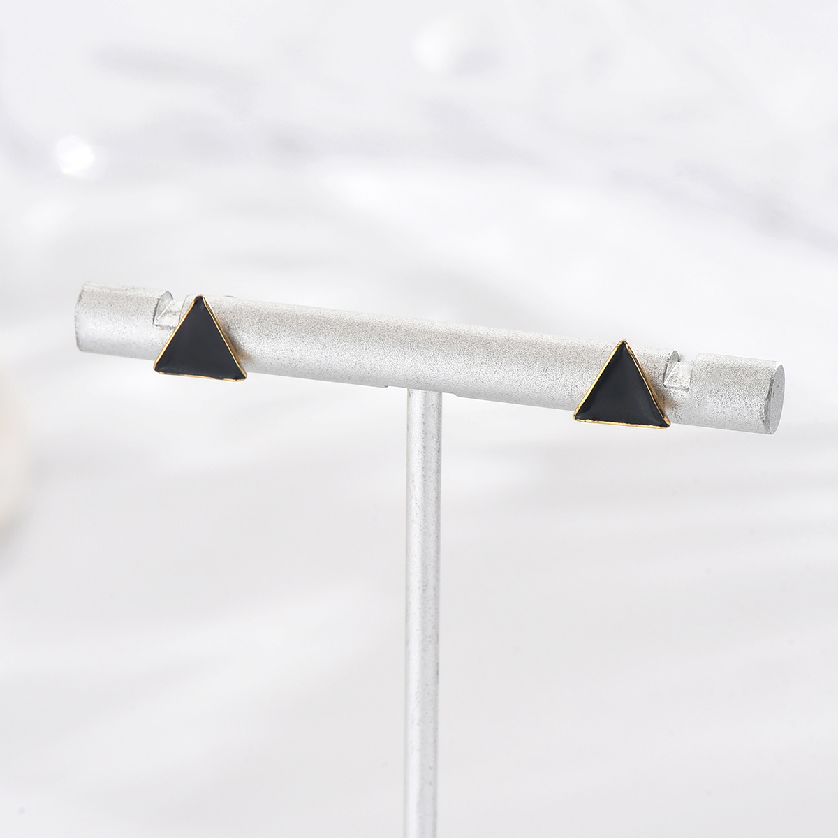 1 Pair Casual Modern Style Simple Style Triangle Enamel Plating 304 Stainless Steel 14K Gold Plated Ear Studs display picture 7