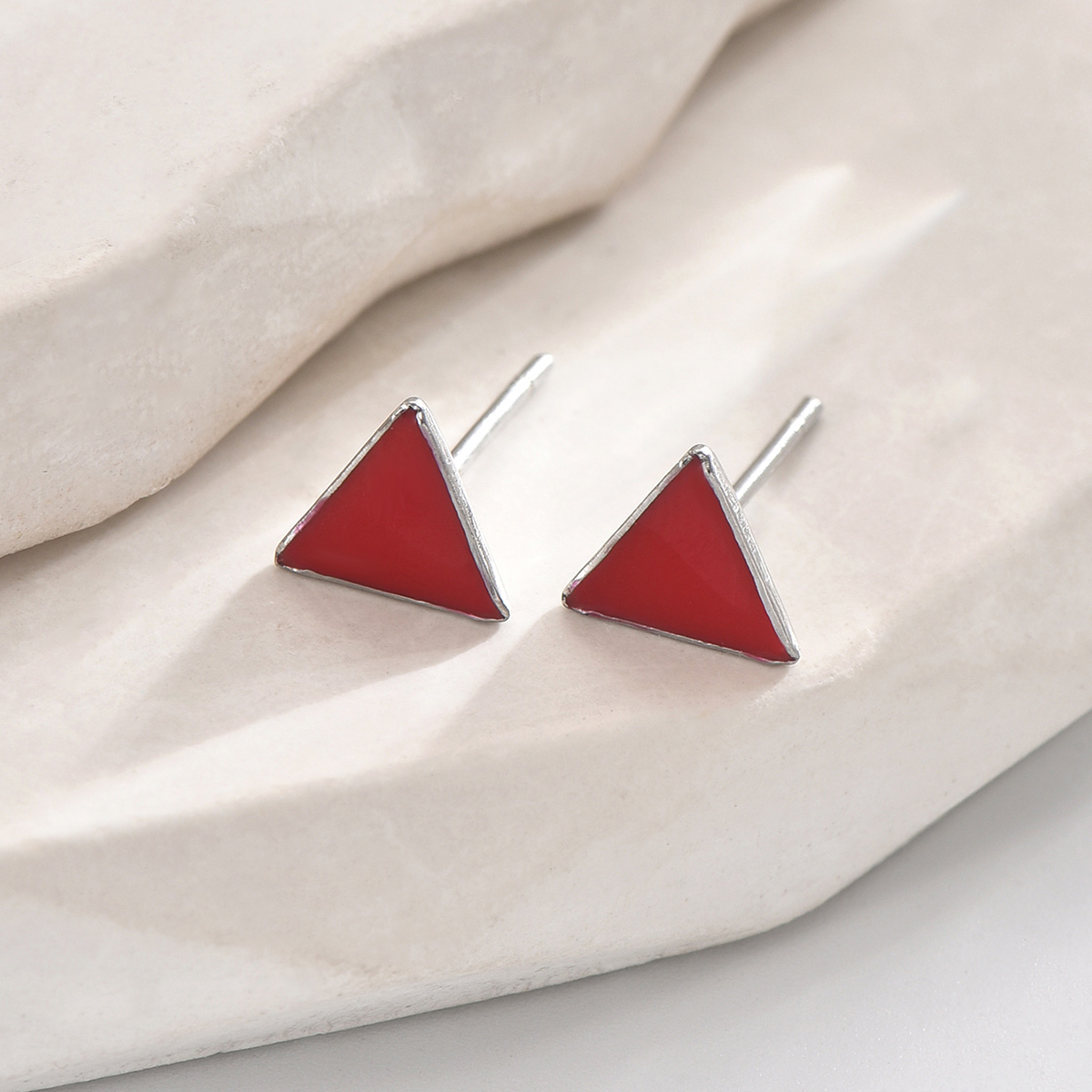 1 Pair Casual Modern Style Simple Style Triangle Enamel Plating 304 Stainless Steel 14K Gold Plated Ear Studs display picture 8