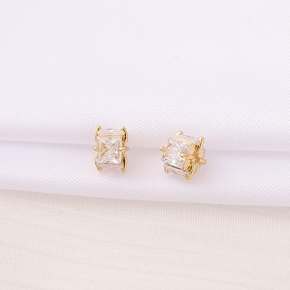 1 Piece 4.5*6mm 2MM Copper Zircon 18K Gold Plated Quadrilateral Square Polished Beads Spacer Bars display picture 4
