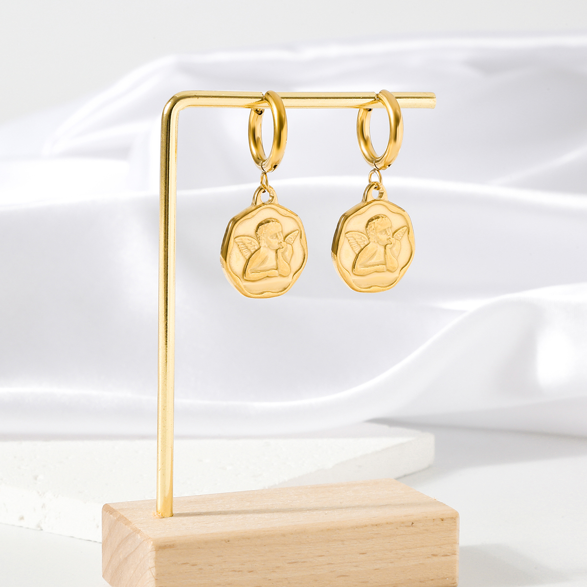 1 Pair Vintage Style Roman Style Angel Plating 304 Stainless Steel 18K Gold Plated Drop Earrings display picture 5