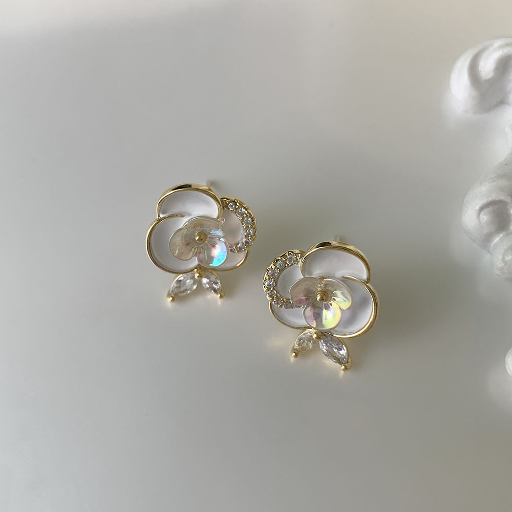 1 Pair Lady Commute Flower Inlay Copper Zircon 18K Gold Plated Ear Studs display picture 2