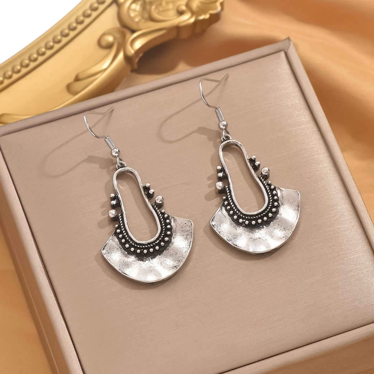 1 Pair Casual Simple Style Geometric Alloy Zinc Drop Earrings display picture 4