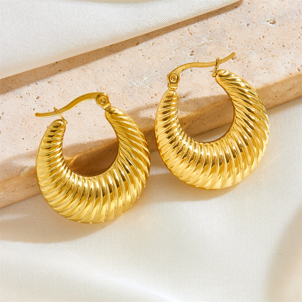 1 Pair Vintage Style Simple Style Solid Color Titanium Steel Titanium Steel 18K Gold Plated Ear Studs display picture 8