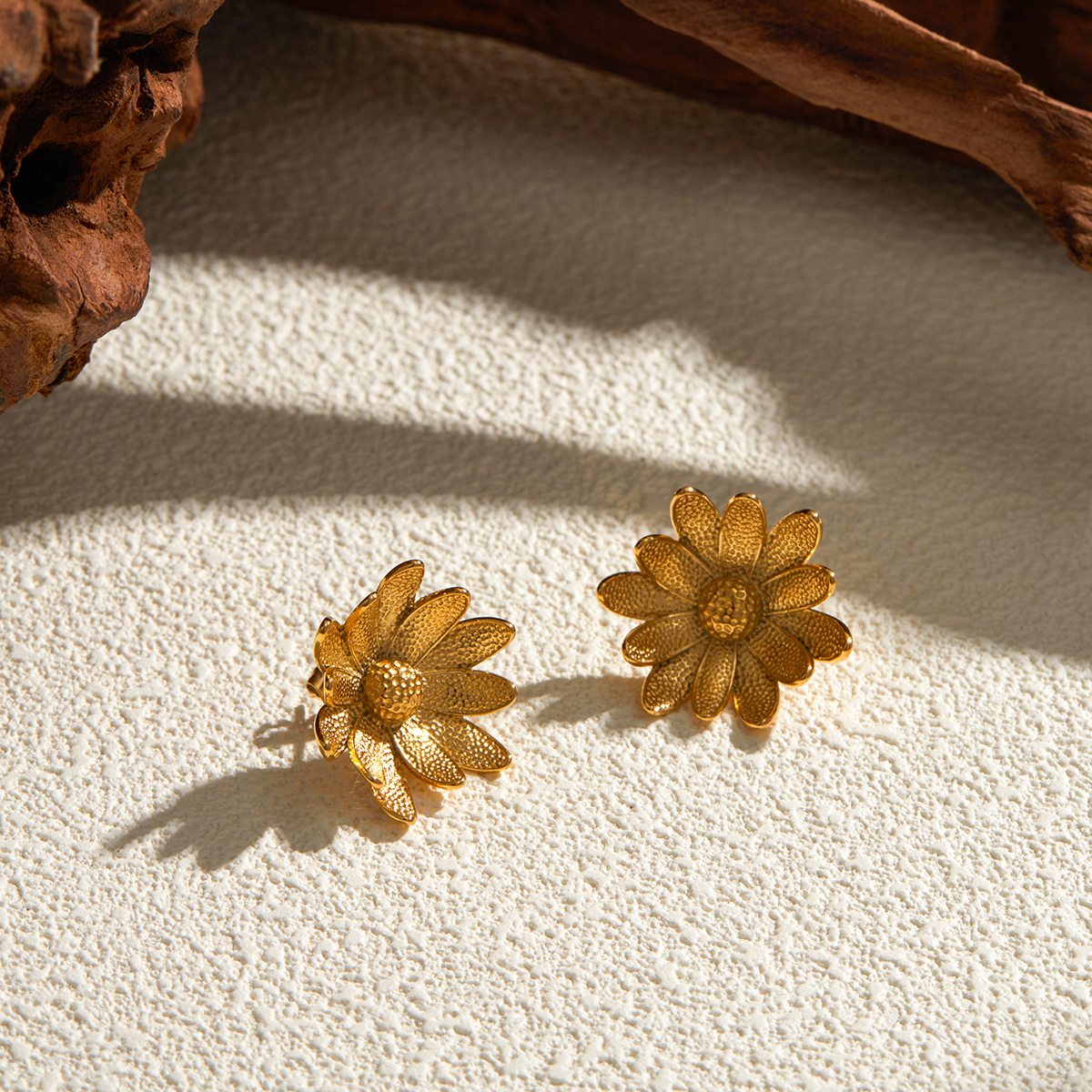1 Pair Modern Style Classic Style Flower 316 Stainless Steel  18K Gold Plated Ear Studs display picture 10