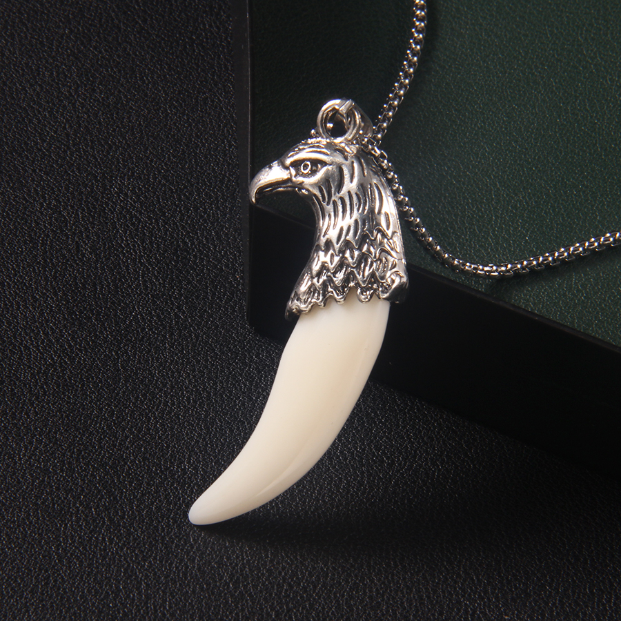 Retro Commute Acrylic Wolf Tooth 201 Stainless Steel Arylic Zinc Alloy Inlay Acrylic Men's Sweater Chain display picture 12