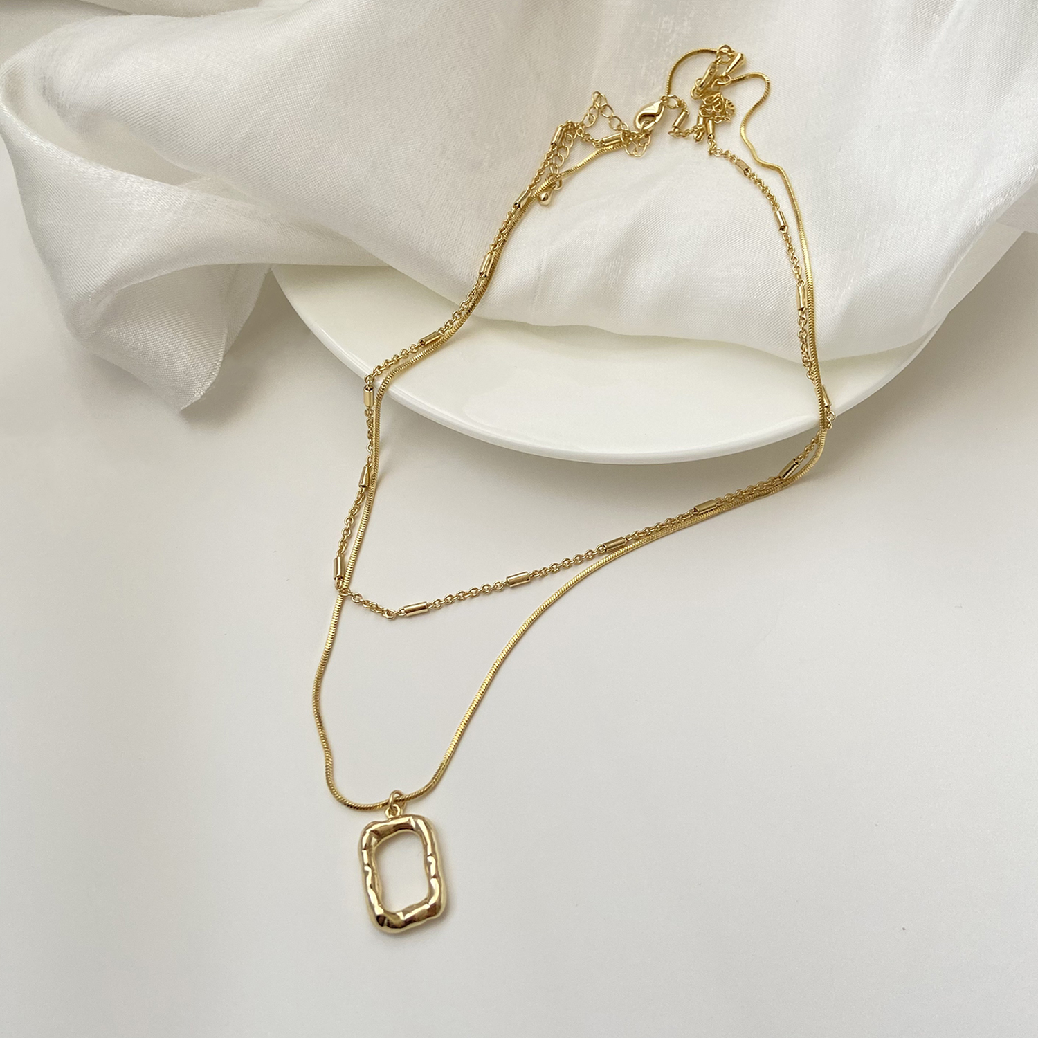 Cobre Chapados en oro de 18k Elegante Señora Cuadrado Collares En Capas display picture 3