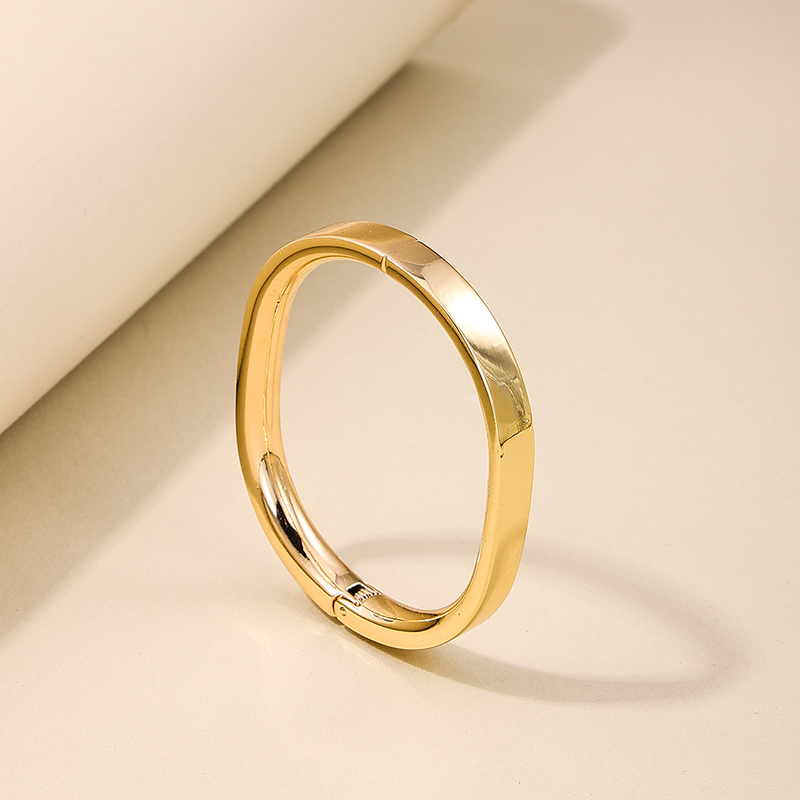 IG-Stil Einfacher Stil Einfarbig Legierung Ring Frau Armreif display picture 1