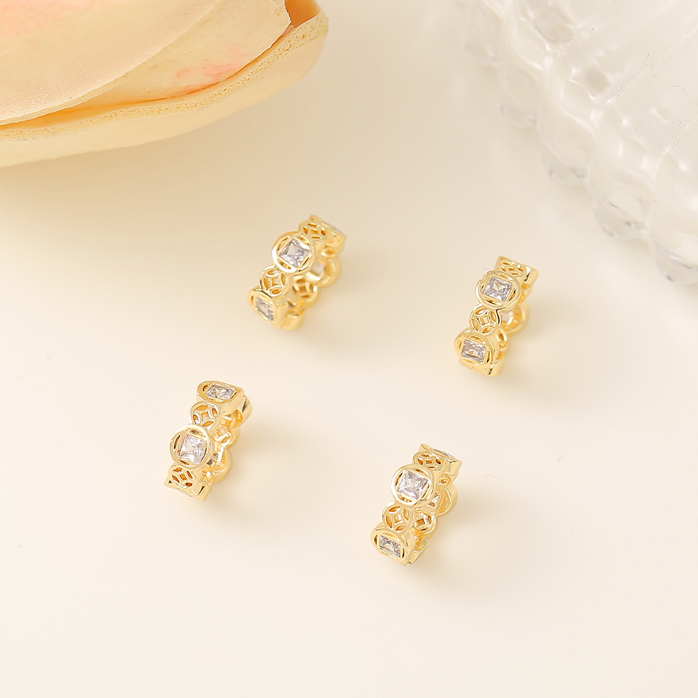 1 Piece 3.5*10mm 7mm  Copper Zircon 18K Gold Plated Round Copper Coins Polished Beads Spacer Bars display picture 4