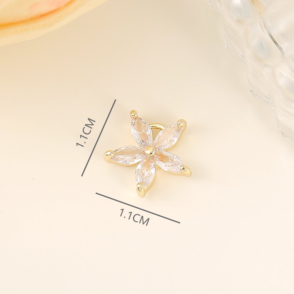 1 Piece 11*11mm Copper Zircon 18K Gold Plated White Gold Plated Flower Polished Pendant display picture 2