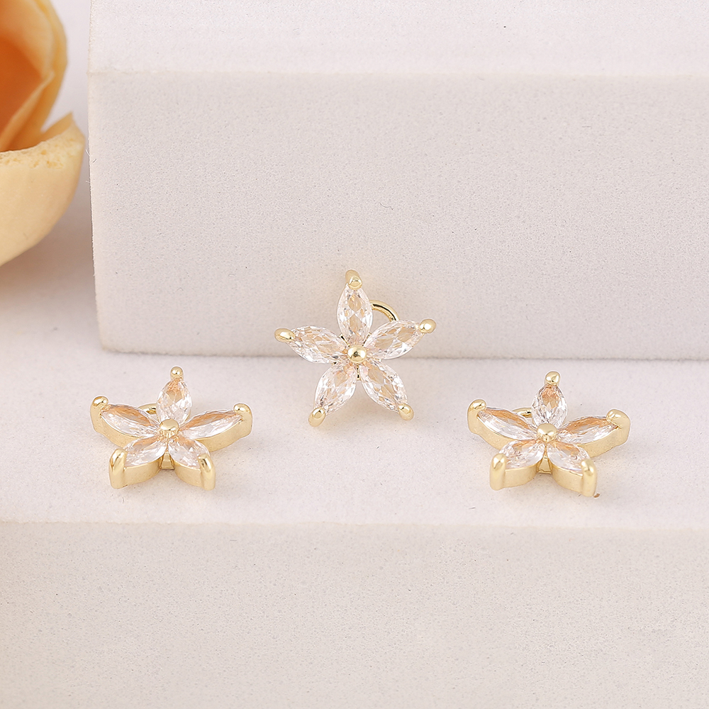 1 Piece 11*11mm Copper Zircon 18K Gold Plated White Gold Plated Flower Polished Pendant display picture 4