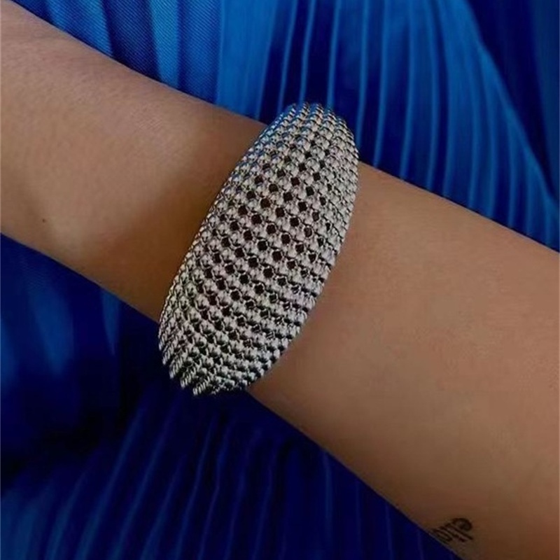 Copper Gold Plated Silver Plated Casual Vintage Style Commute Grid Plating Wristband Bangle display picture 1