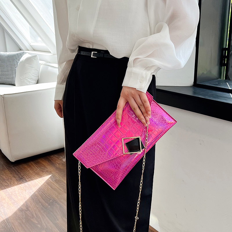 Women's Pu Leather Solid Color Streetwear Flip Cover Shoulder Bag Crossbody Bag display picture 8