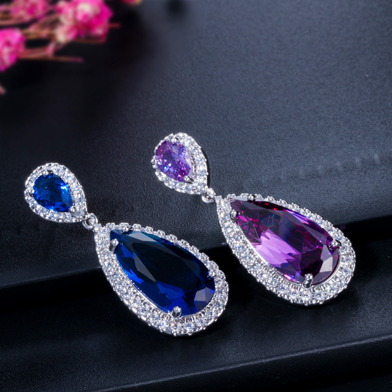 1 Pair Casual Romantic Water Droplets Inlay Copper Zircon Silver Plated Drop Earrings display picture 9