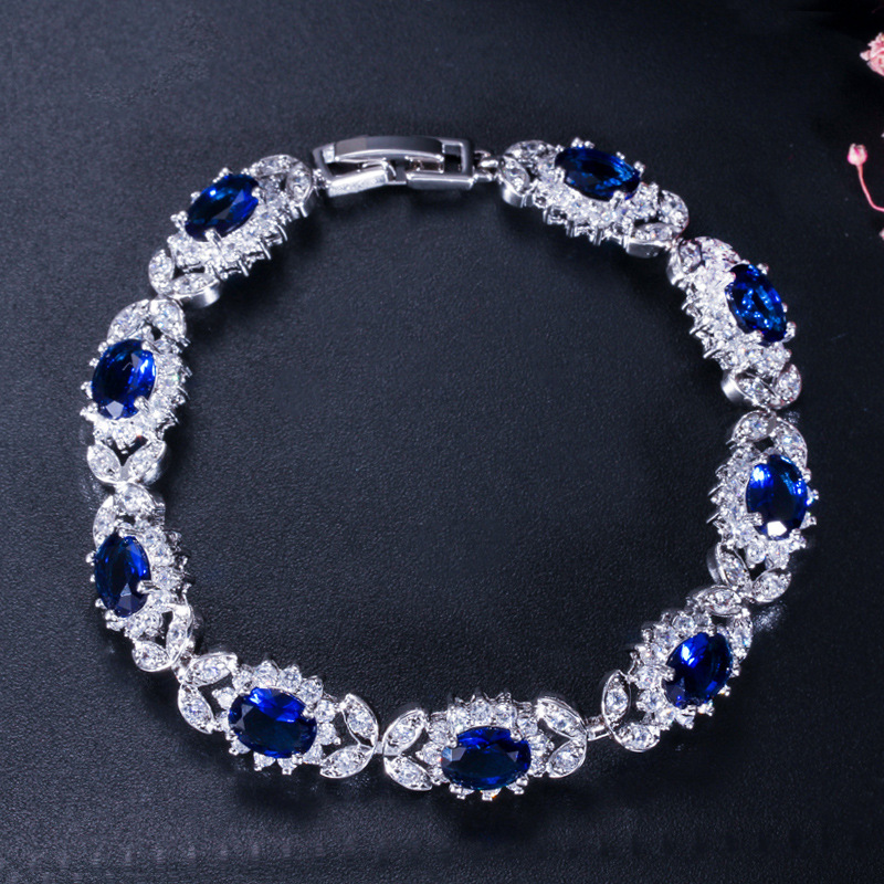 Wholesale Simple Style Shiny Oval Butterfly Copper Inlay White Gold Plated Zircon Bracelets display picture 4