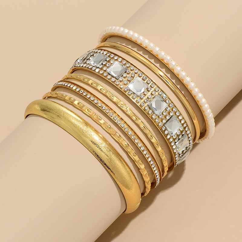 Elegant Basic Simple Style Solid Color Rhinestones Alloy Wholesale Bangle display picture 1