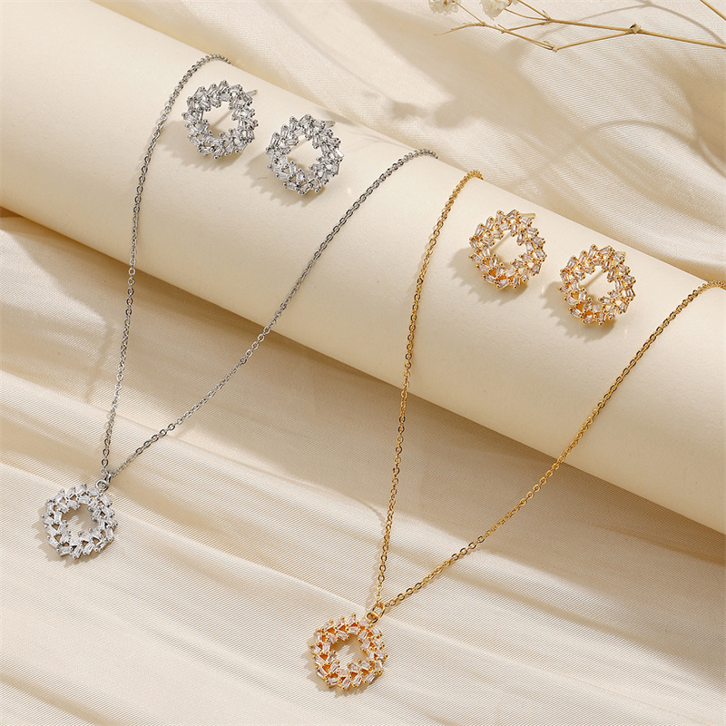 Copper 18K Gold Plated IG Style Simple Style Inlay Circle Zircon Jewelry Set display picture 5