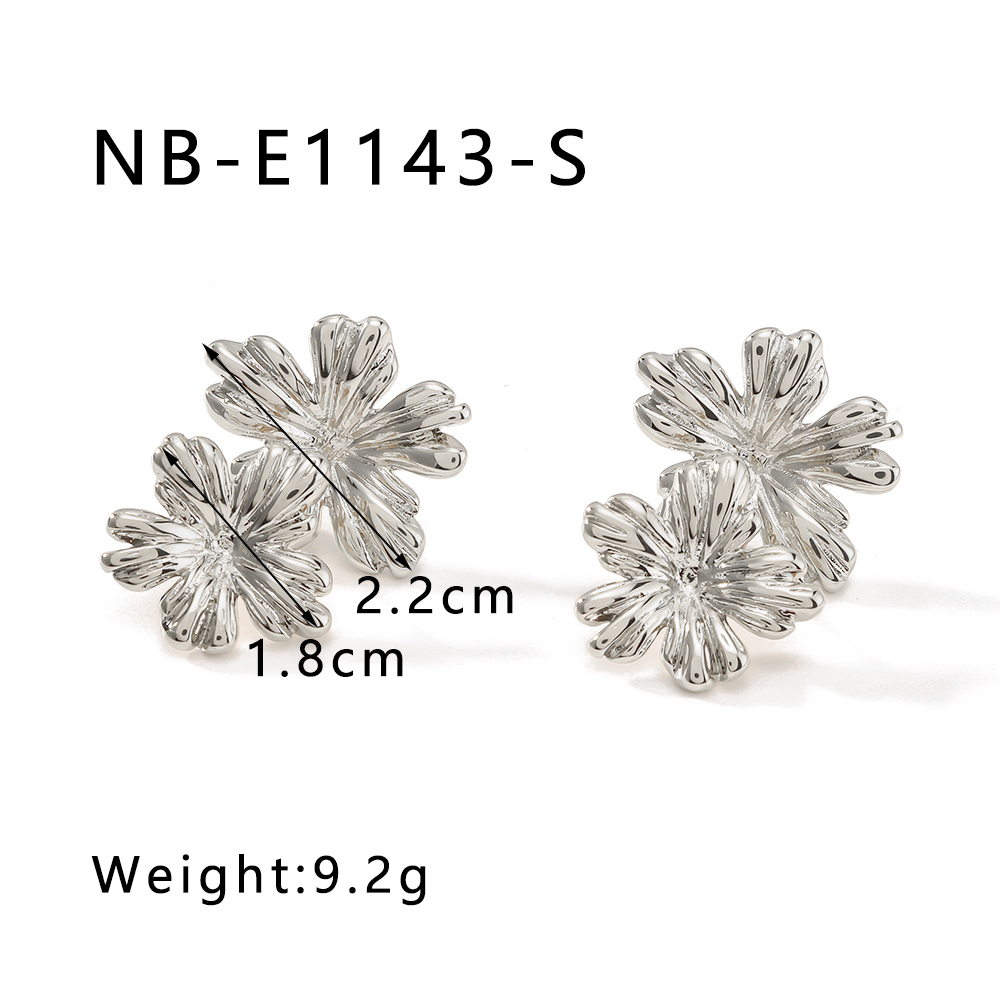 1 Pair IG Style Vintage Style Simple Style Flower 304 Stainless Steel 18K Gold Plated Ear Studs display picture 1