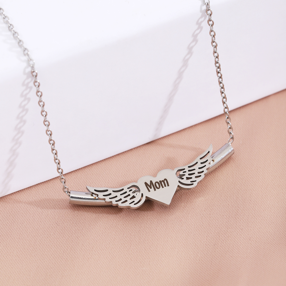 304 Stainless Steel Steel Basic Modern Style Classic Style Letter Heart Shape Wings Pendant Necklace display picture 2
